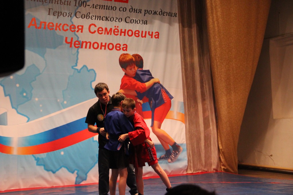 Команда Беловского района победила в областном турнире по борьбе «Куреш»