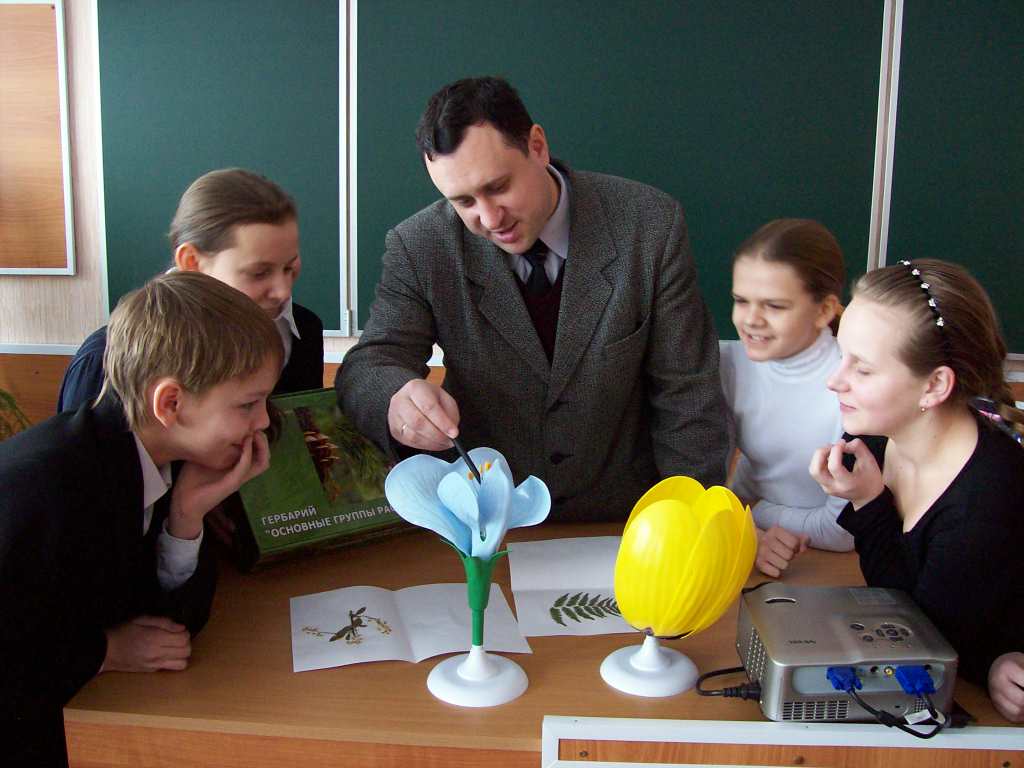 Учитель из Осинников Виталий Иванчихин сдал ЕГЭ по биологии на 100 баллов