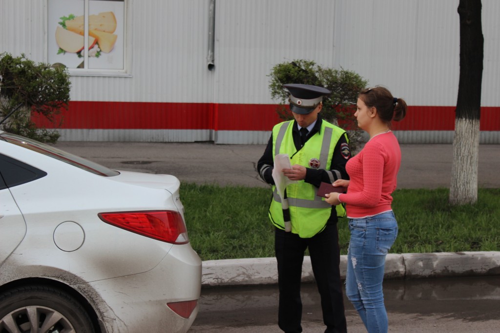 Рейд по пресечению правонарушений на дорогах организовали инспекторы ГИБДД в Ленинске-Кузнецком
