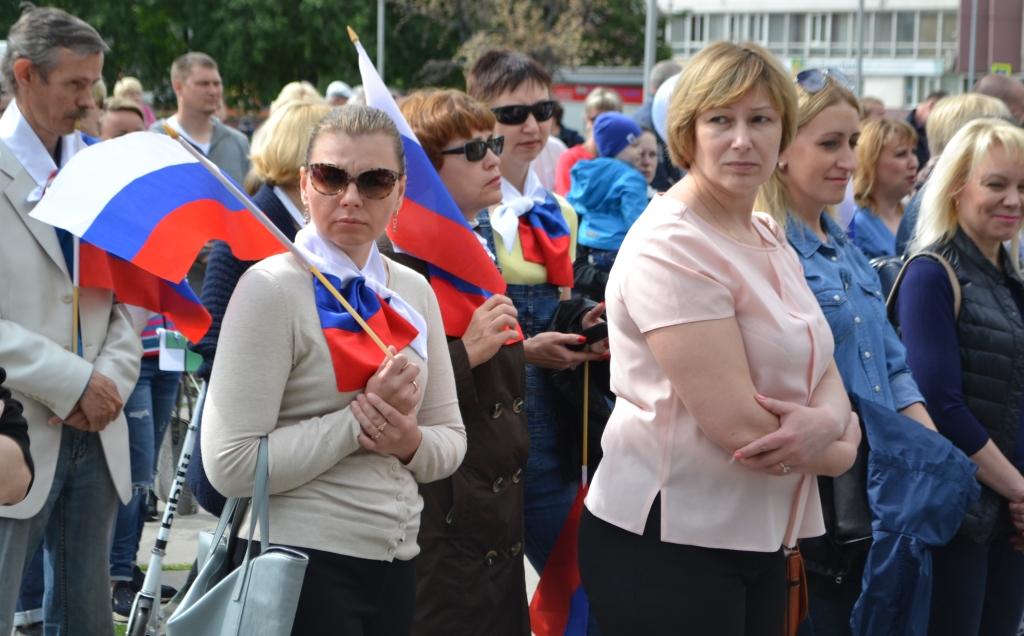 Концерты, посвященные Дню России, проходят в Новокузнецке сразу на нескольких площадках