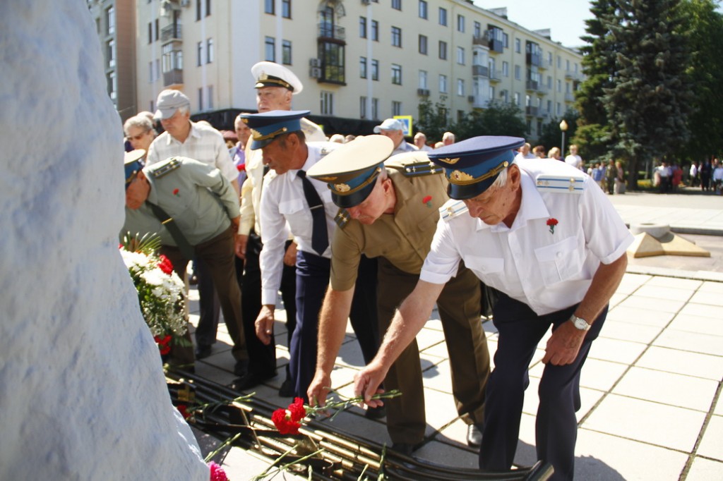 В День памяти и скорби кузбассовцы почтили память погибших в Великой Отечественной войне