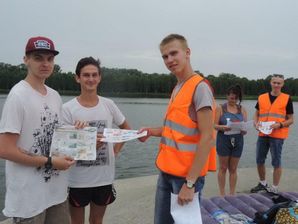 Молодежные отряды помогают службам МЧС в поддержании порядка на пляжах Кузбасса