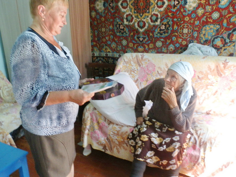 Труженица тыла и ветеран труда из п. Мундыбаш отметила 90 лет со дня рождения