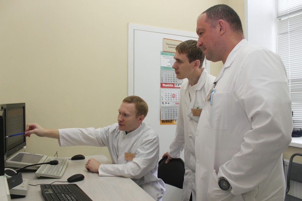 Кузбасские врачи впервые провели процедуру тромбоэкстракции