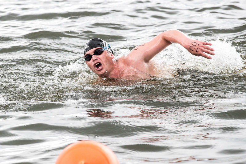 Юргинский спортсмен опередил двух российских олимпийцев на областных соревнованиях по плаванию на открытой воде