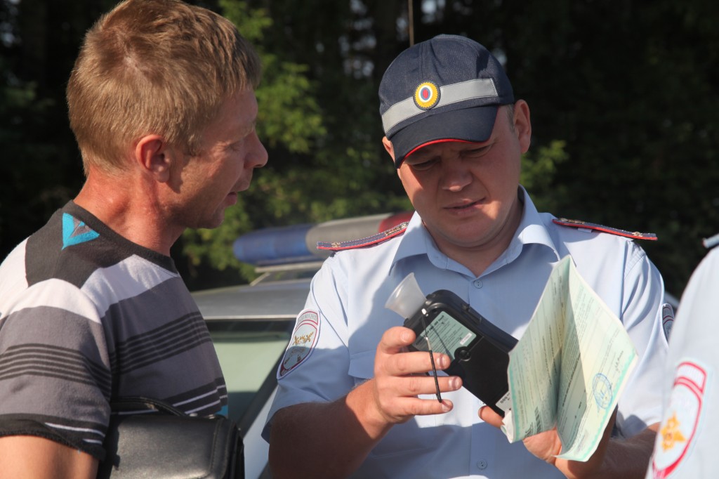 Сотрудники ГИБДД Кемеровского района проверили водителей на трезвость
