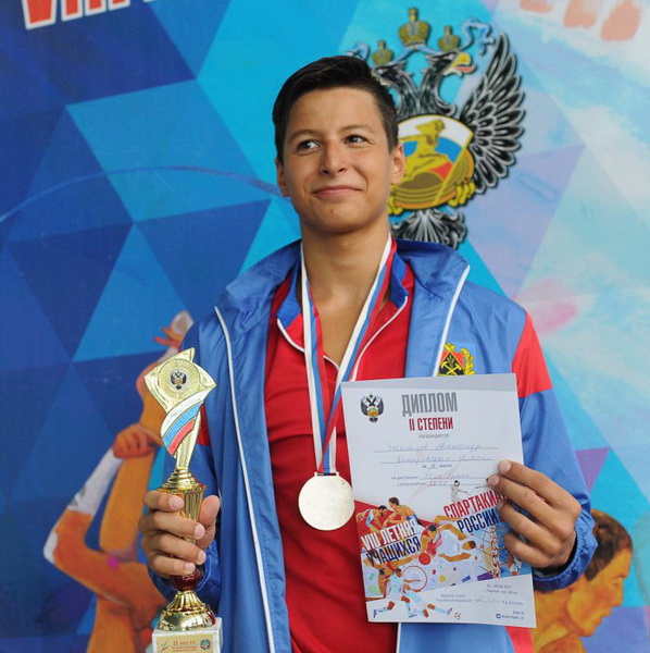 Новокузнецкие пловцы успешно выступили на летней спартакиаде учащихся России