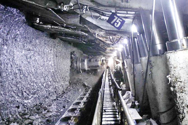 На шахте им. В. Д. Ялевского за 9 месяцев 2017 года выполнили годовой план добычи угля