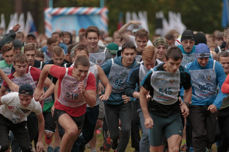 Более восьми тысяч любителей бега вышли на старт «Кросса нации-2017» в Кузбассе