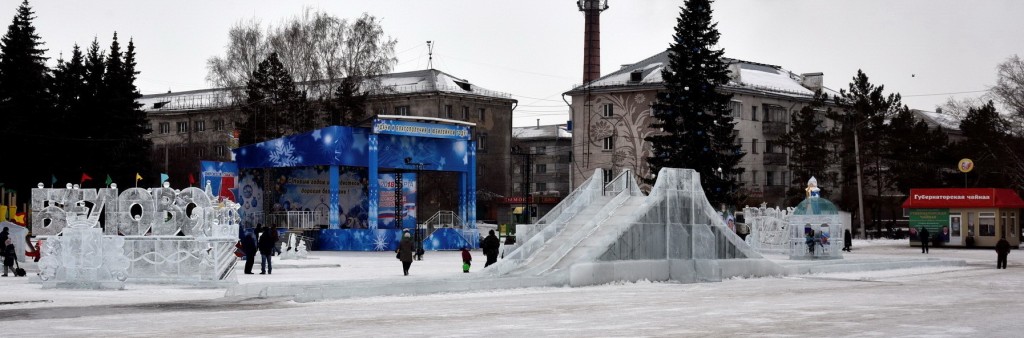 Ледовый городок, губернаторская чайная и обновленная городская сцена открылись в Белове