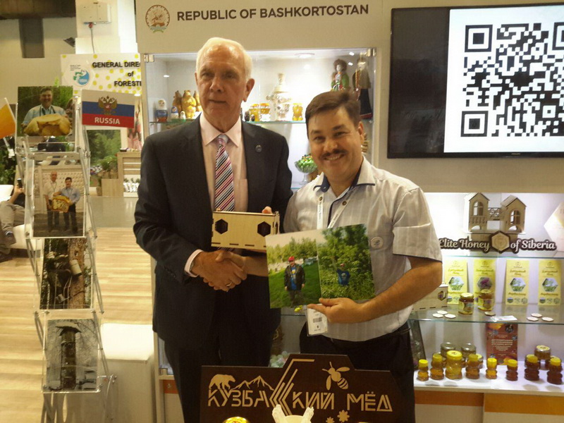 Мед из Кузбасса удостоен золотой медали на всемирном конгрессе производителей меда 