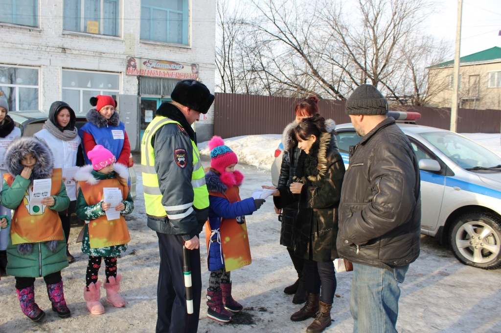 В Кузбассе водителям напоминают об особом внимании к юным участникам движения
