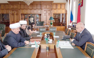 Глава региона Сергей Цивилев встретился с муфтием Духовного собрания мусульман России 