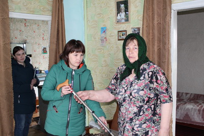 15 жителей Крапивинского района бесплатно получили технические средства реабилитации 