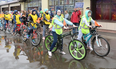 70 школьников приняли участие в экологическом велопробеге «Береги лес от пожаров» в Кемерово