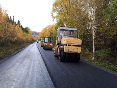 В Таштагольском районе начали ремонт автодороги Таштагол - Усть-Кабырза