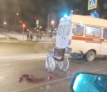 В Юргинском районе иномарка совершила наезд на пенсионера в инвалидной коляске