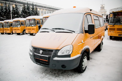 40 новых автобусов поступили в школы области, еще 10 пополнили парк автопредприятий
