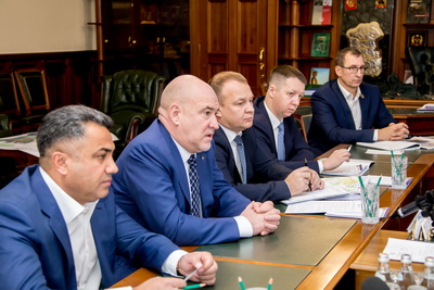 ООО «Сибмост Групп» обязуется пустить движение по дороге в обход Мариинска к 1 августа 2020 года