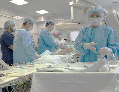 Кемеровские хирурги освоили современную технологию борьбы с варикозной болезнью