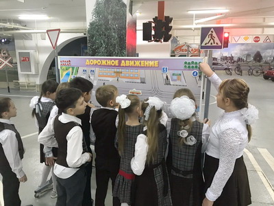 Кемеровские школьники передают друг другу «Универсальный КОД Безопасности» 