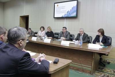 Рост закредитованности населения обсудили на расширенном совещании в Кемерово