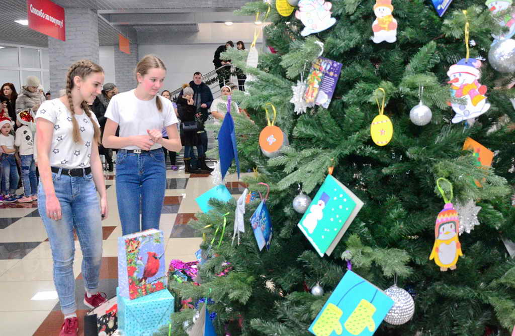 Кузбасские дети получили на Новый год подарки от Сергея Цивилева в рамках федеральной акции «Елка желаний»