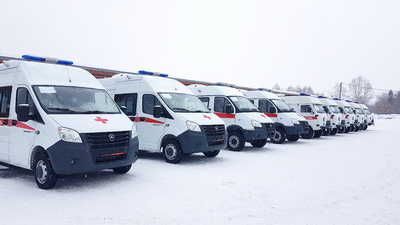 Девять автомобилей скорой помощи пополнили парк медицинских организации Кузбасса