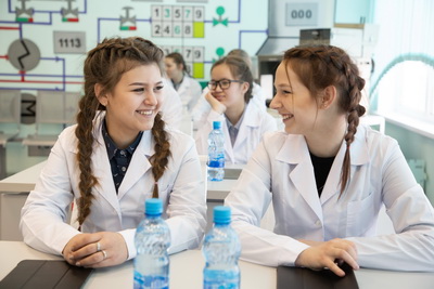 «Класс занимательной химии» открыт на Кемеровском «Азоте»