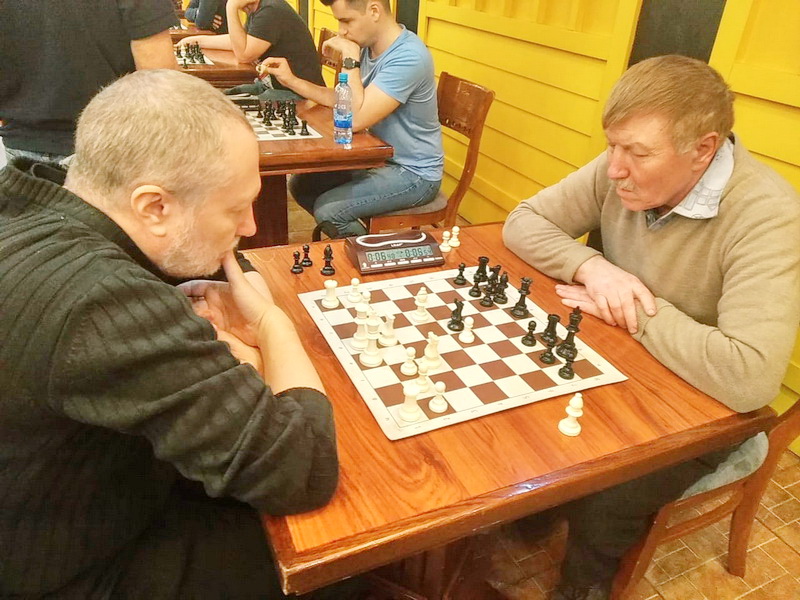 Победителем шахматного турнира среди работников СМИ стал Андрей Кузнецов