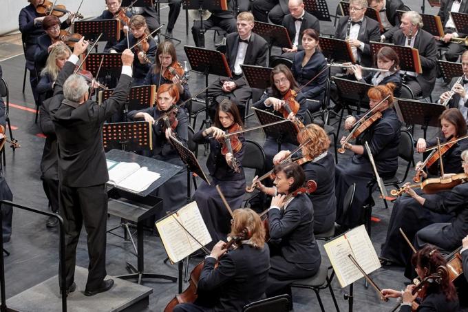 Губернаторский симфонический оркестр приглашает кузбассовцев на закрытие концертного сезона 7 июня