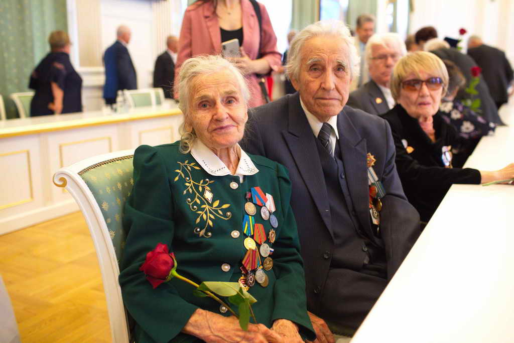 86 кузбасских семей получили медаль «За любовь и верность»