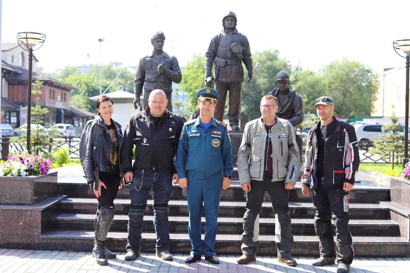 Участники Всероссийского мотопробега «Сел и поехал» посетили Кемерово 