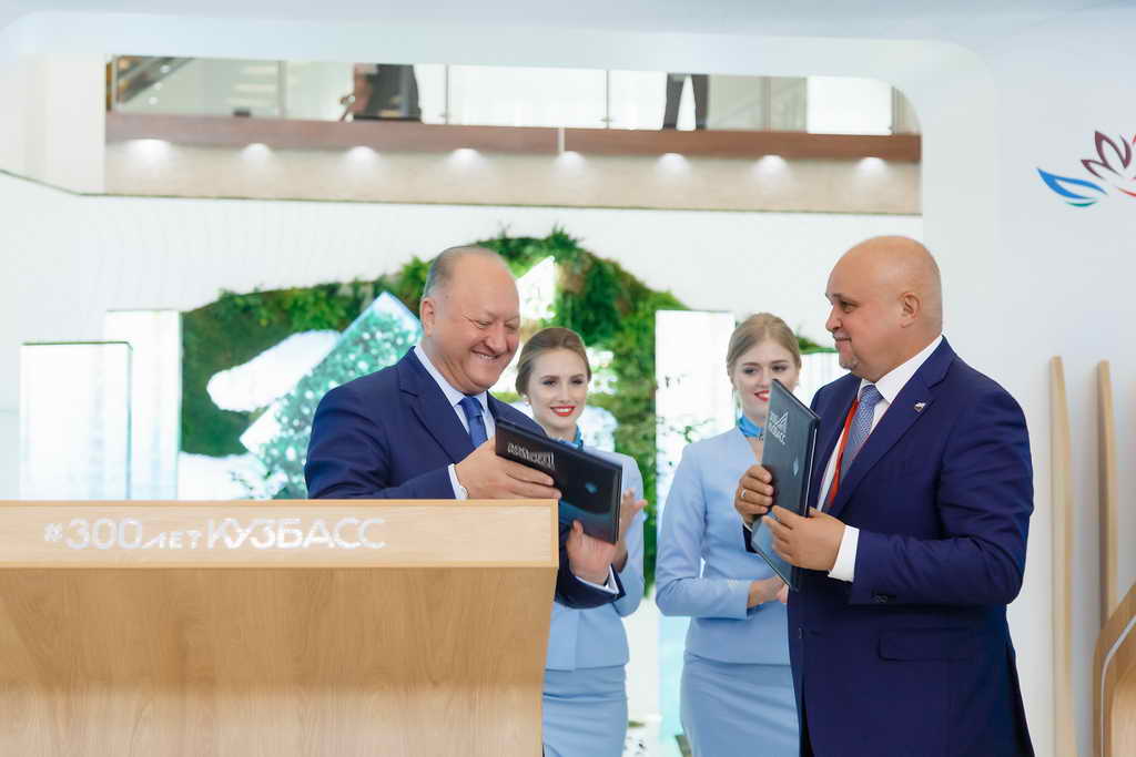 Кузбасс подписал план по реализации соглашения с Камчатским краем на ВЭФ – 2019
