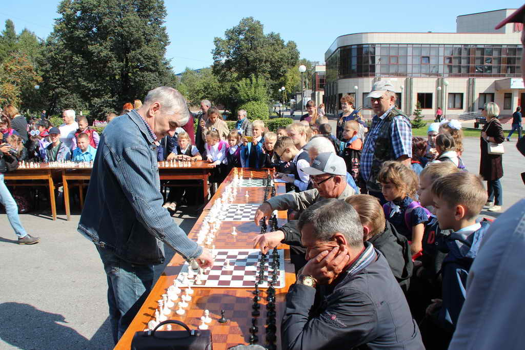 Всекузбасский день шахмат объединил более 20 тысяч любителей и профессиональных шахматистов