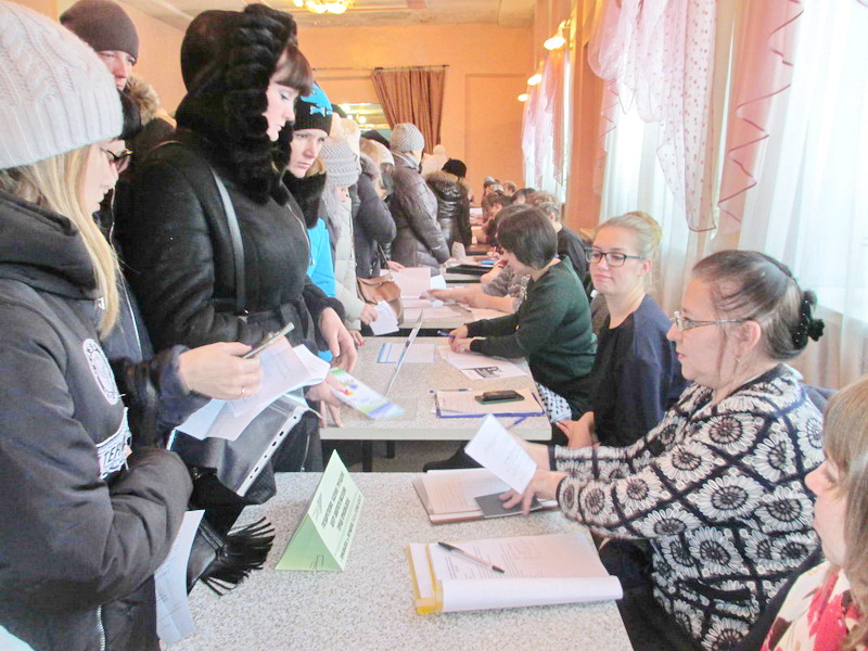600 вакансий предложили работодатели на ярмарке в Прокопьевске
