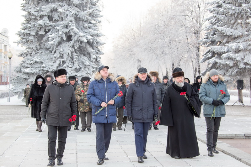Кузбасс чтит память героев, погибших во время Великой Отечественной войны
