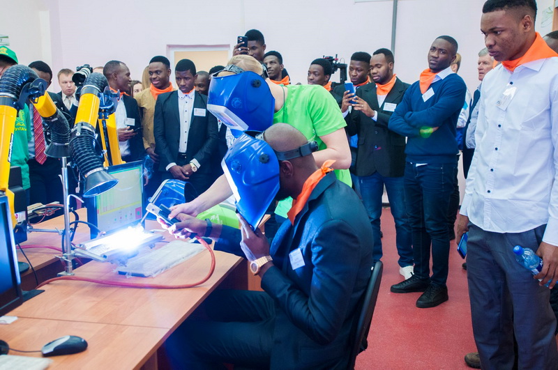 Студенты индустриального техникума из Гвинеи побывали на чемпионате WorldSkills Russia – 2019