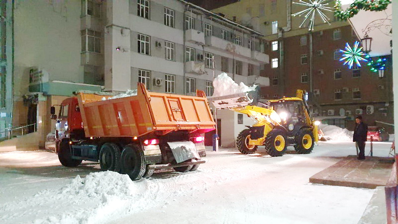 В новогодние праздники с улиц Кузбасса вывезено почти 130 тысяч кубометров снега