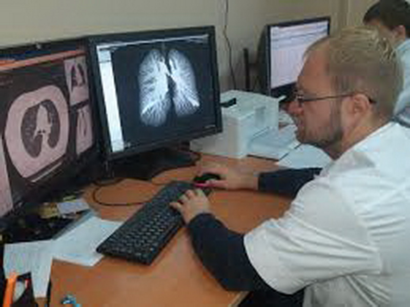Две медорганизации Кузбасса получили установки для диагностики легких 