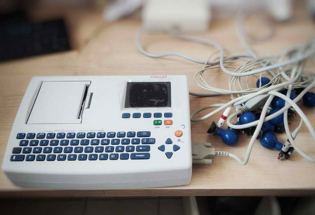 Два портативных электрокардиографа поступили в кузбасскую больницу