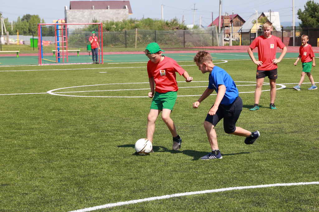 Многофункциональный школьный стадион открылся после капремонта в селе Березово Кемеровского муниципального округа
