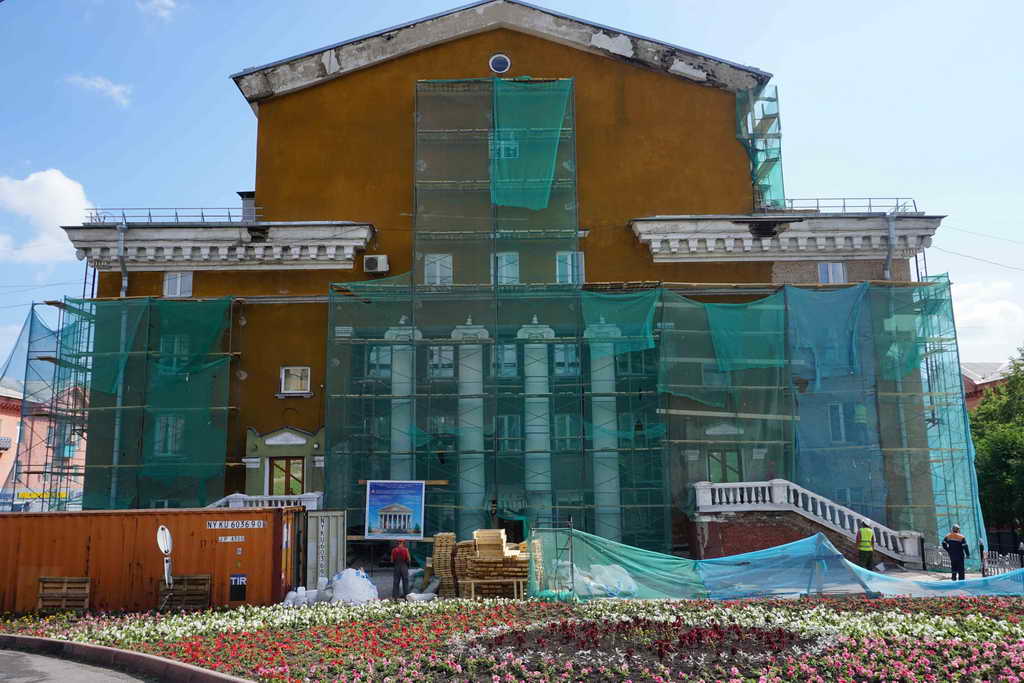 Прокопьевский драмтеатр встретит 300-летие Кузбасса обновленным