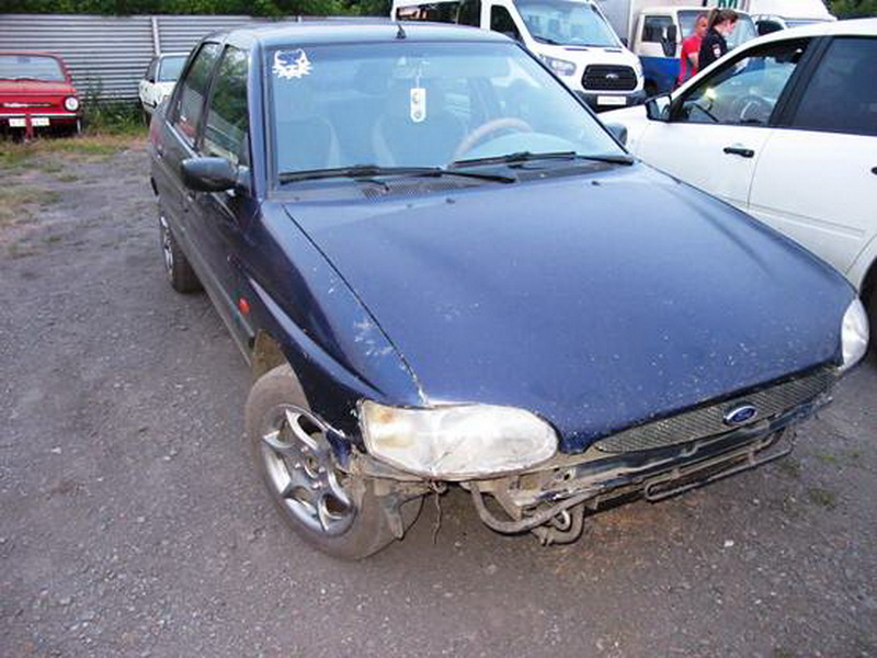 В Прокопьевске сотрудники полиции вернули горожанину похищенный автомобиль