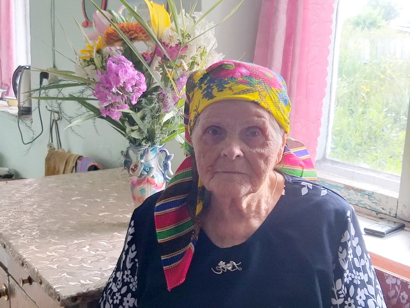 Ветеран труда из Ленинск-Кузнецкого муниципального округа отметила 90-летний юбилей