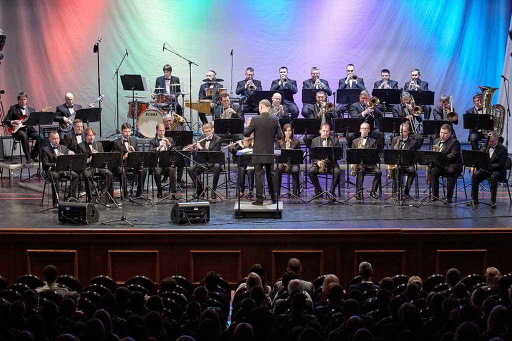 Губернаторский духовой оркестр отмечает юбилей