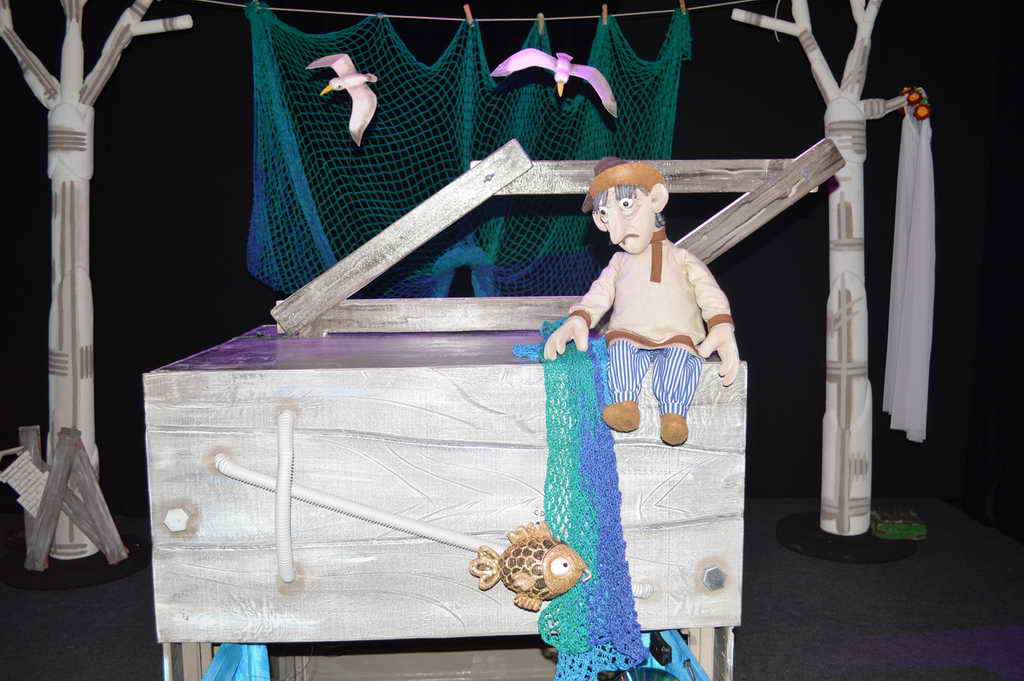 В Новокузнецком театре кукол «Сказ» прошел пресс-показ премьерного спектакля «Сказка о рыбаке и рыбке»