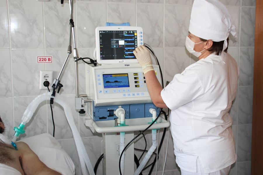 Десять медицинских организаций Кузбасса получили современные аппараты для мониторинга показателей жизнедеятельности пациентов