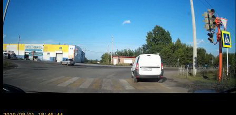 В Ленинске-Кузнецком привлекли к ответственности автолюбителя за проезд на запрещающий сигнал светофора