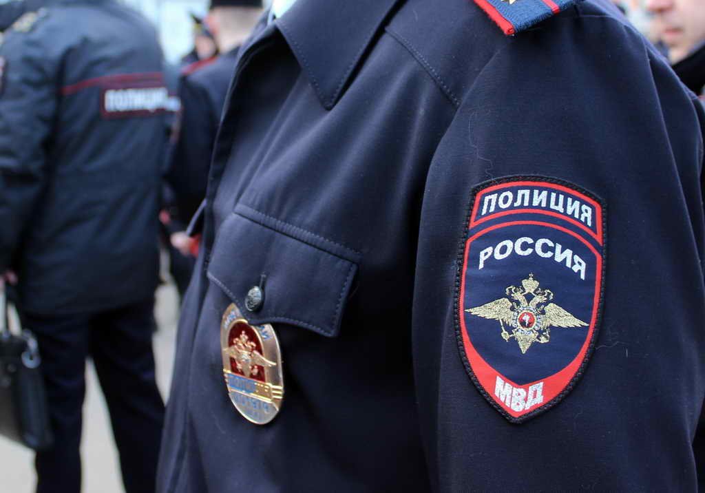 Прокопьевск. Сотрудники полиции вернули домой 6-летнего мальчика, который заблудился в городе